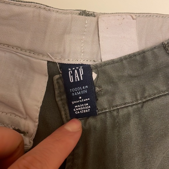 GAP SWEATER AND SHORTS BOYS - Picture 5 of 7